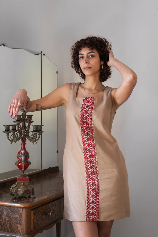 فستان خيوط الإرث